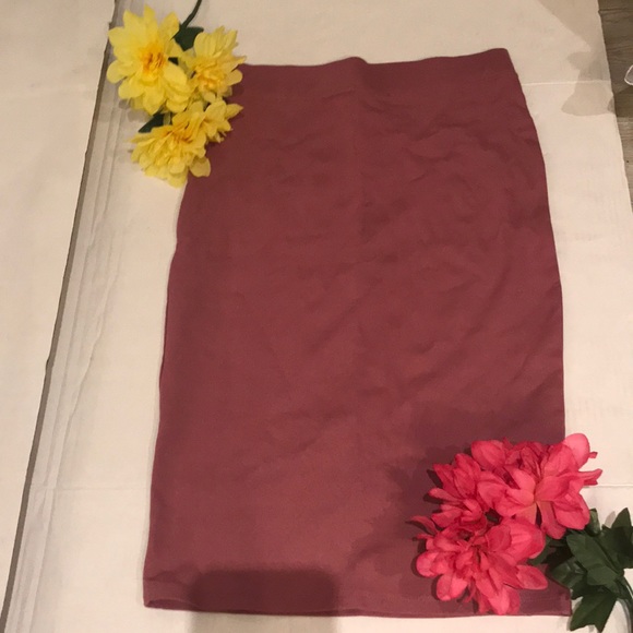 Ross Dres for Less - Iris brand pink pencil skirt - Picture 1 of 4
